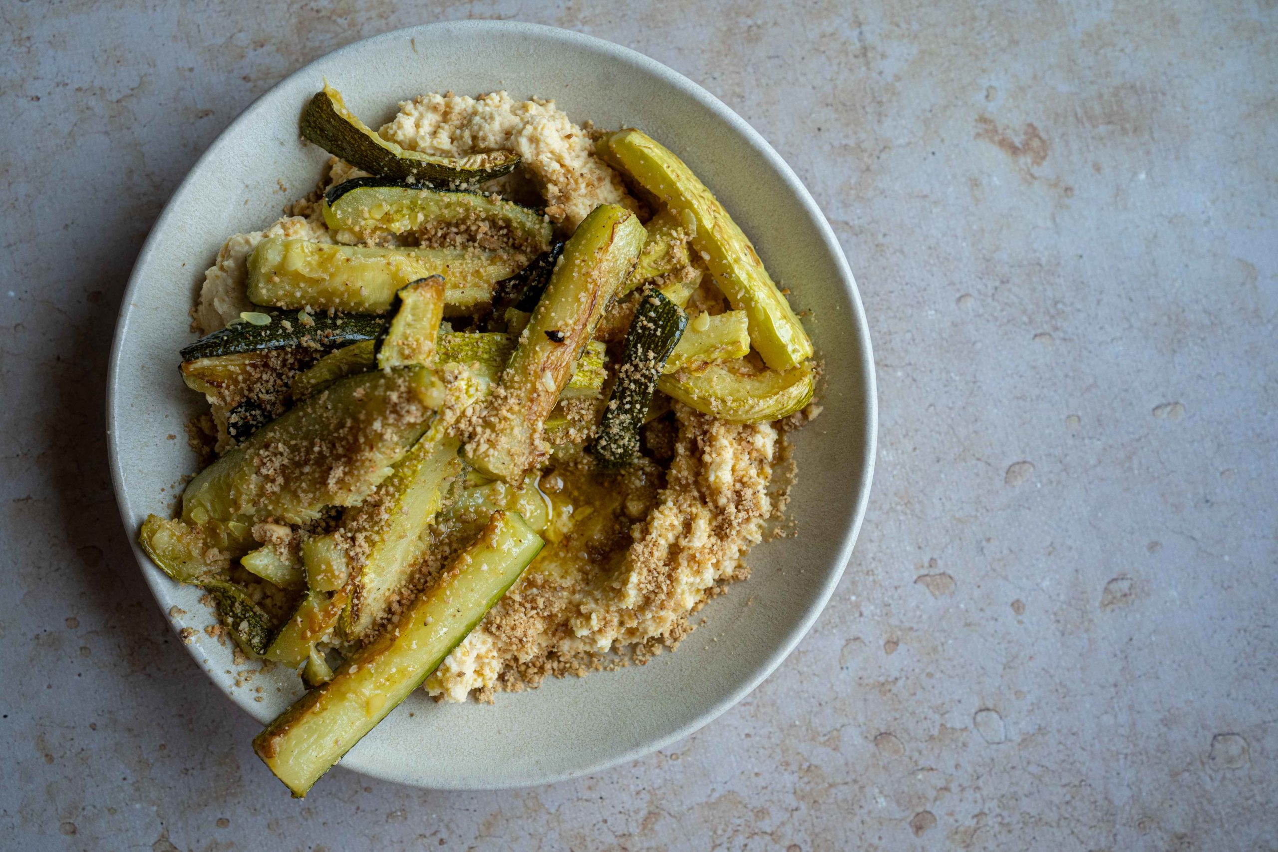 Houmous, courgettes et dukkah